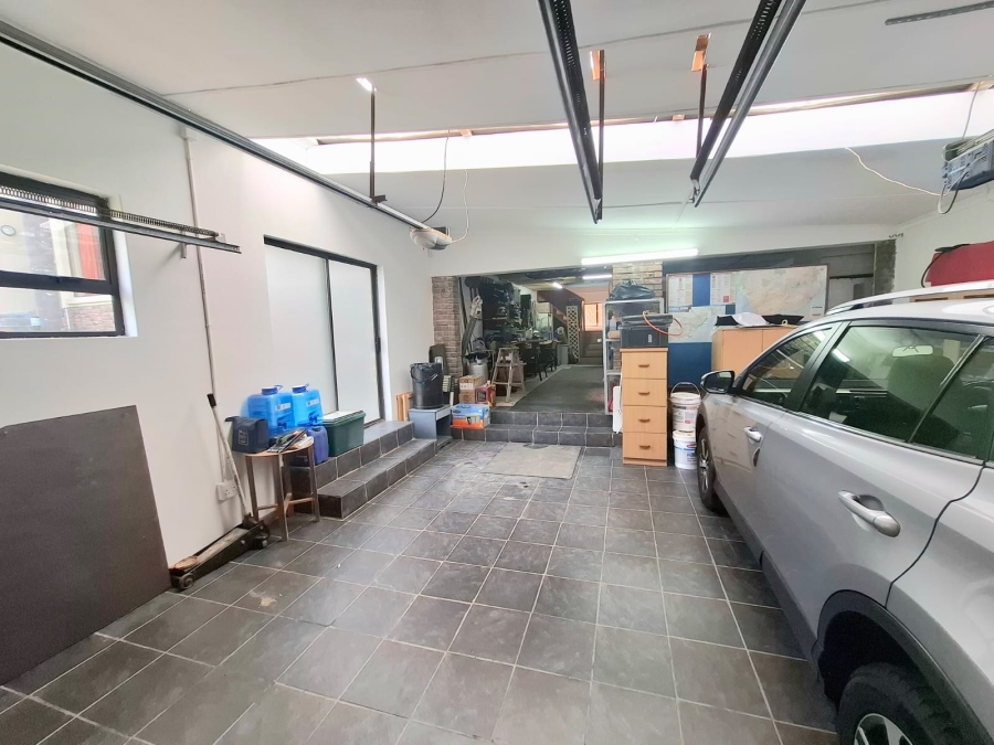 3 Bedroom Property for Sale in Beacon Bay North Eastern Cape